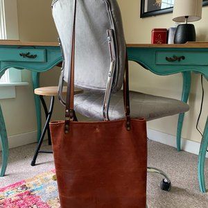 LEATHER SHOULDER BAG